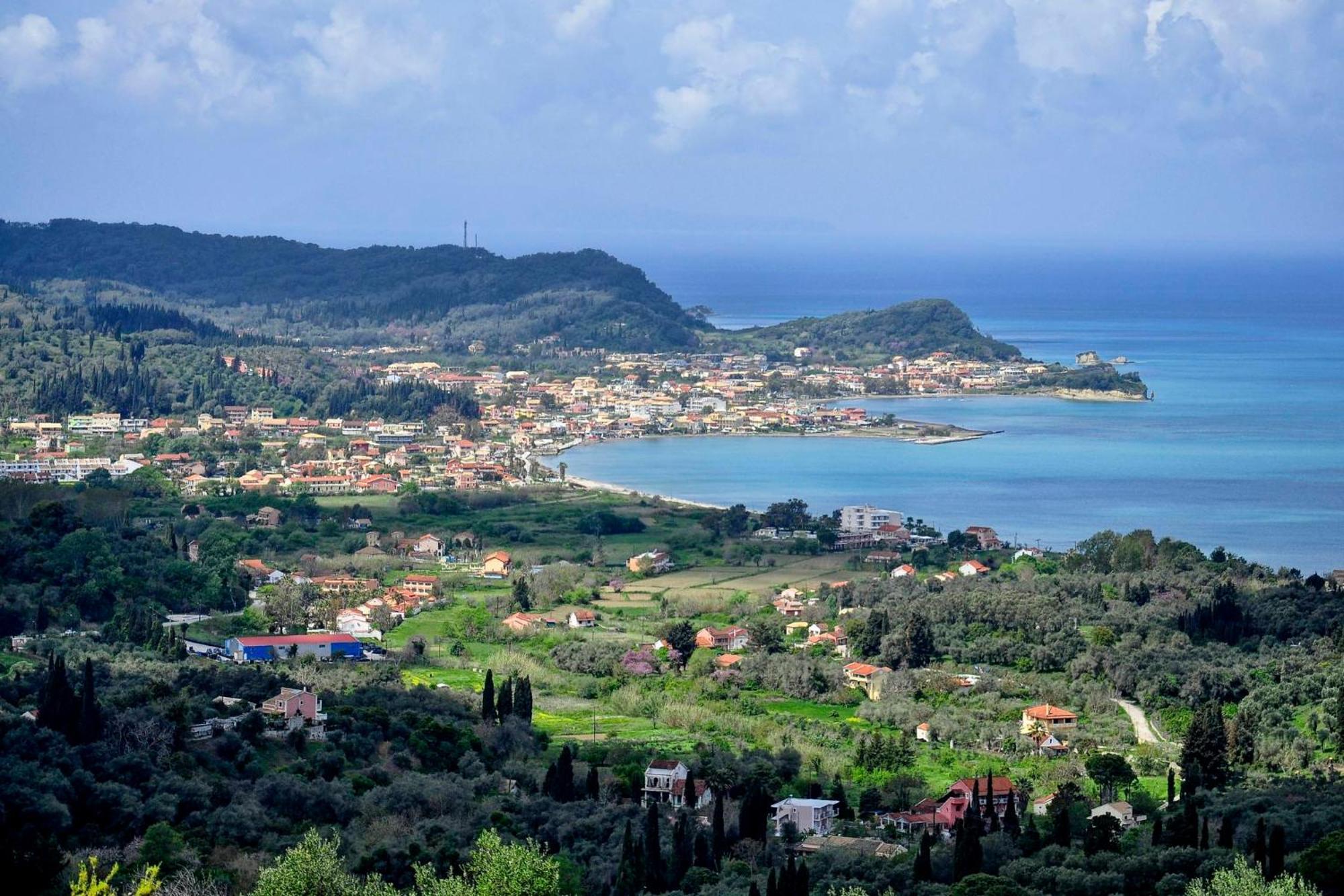 Alex Montos Apartment Karousades Corfu Exterior photo